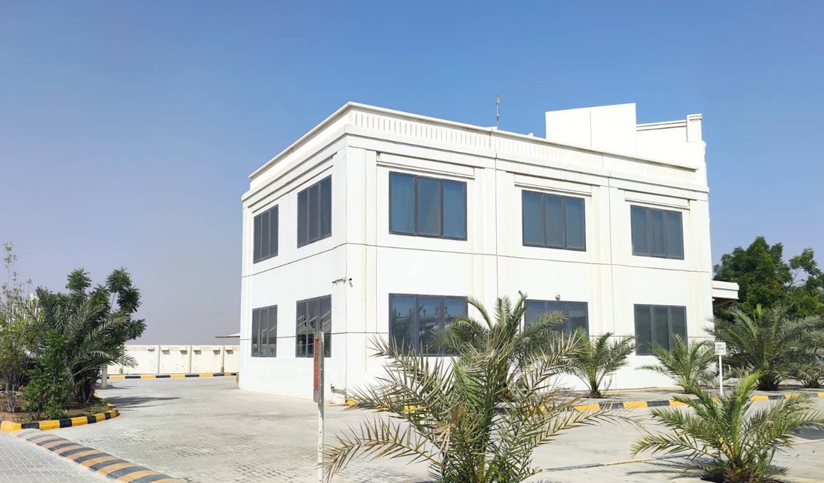 Factory BAY 5 - Service building