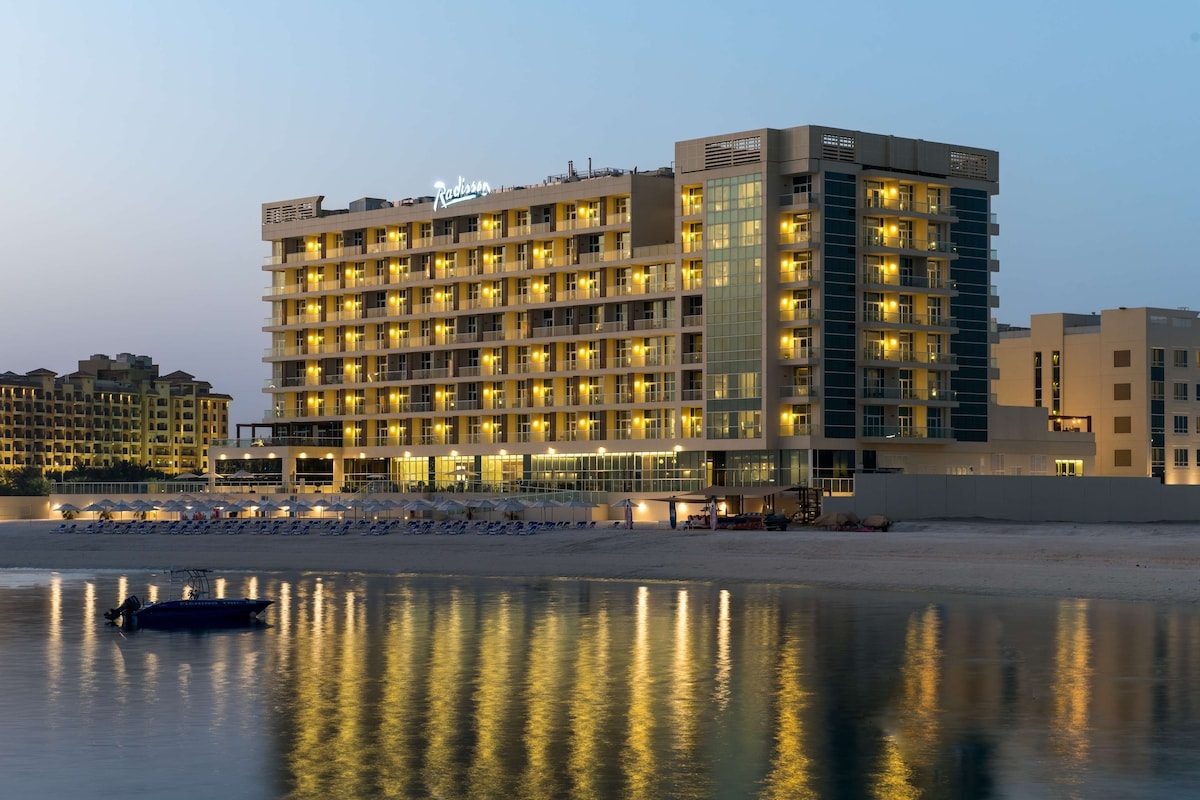 Santorini Hotel - Image 2